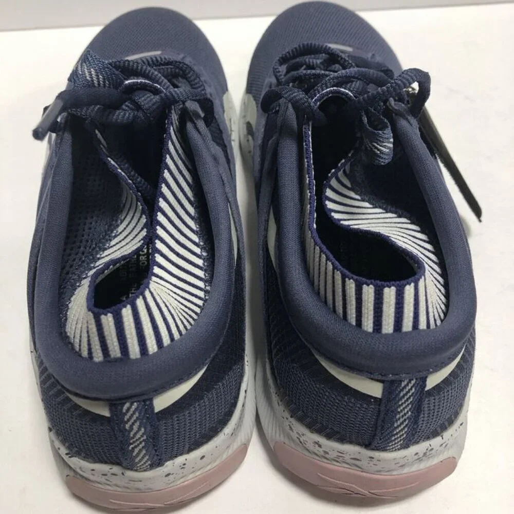 Reebok Women’s Hiit TR, Composite Toe Sneakers, Size 7M